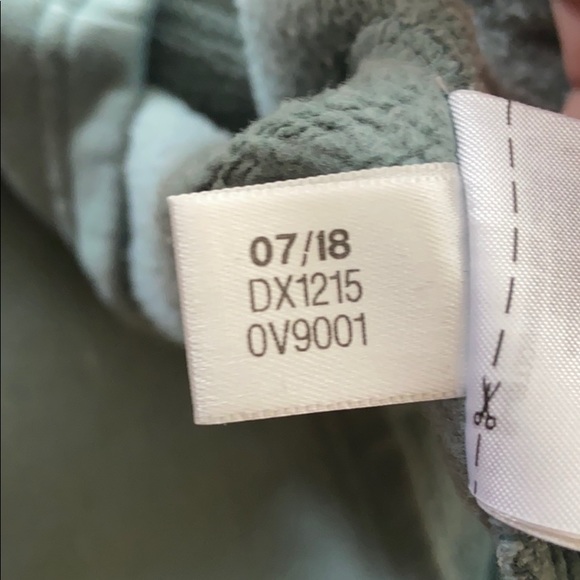 Adidas Women’s Sweatshirt - Picture 4 of 6